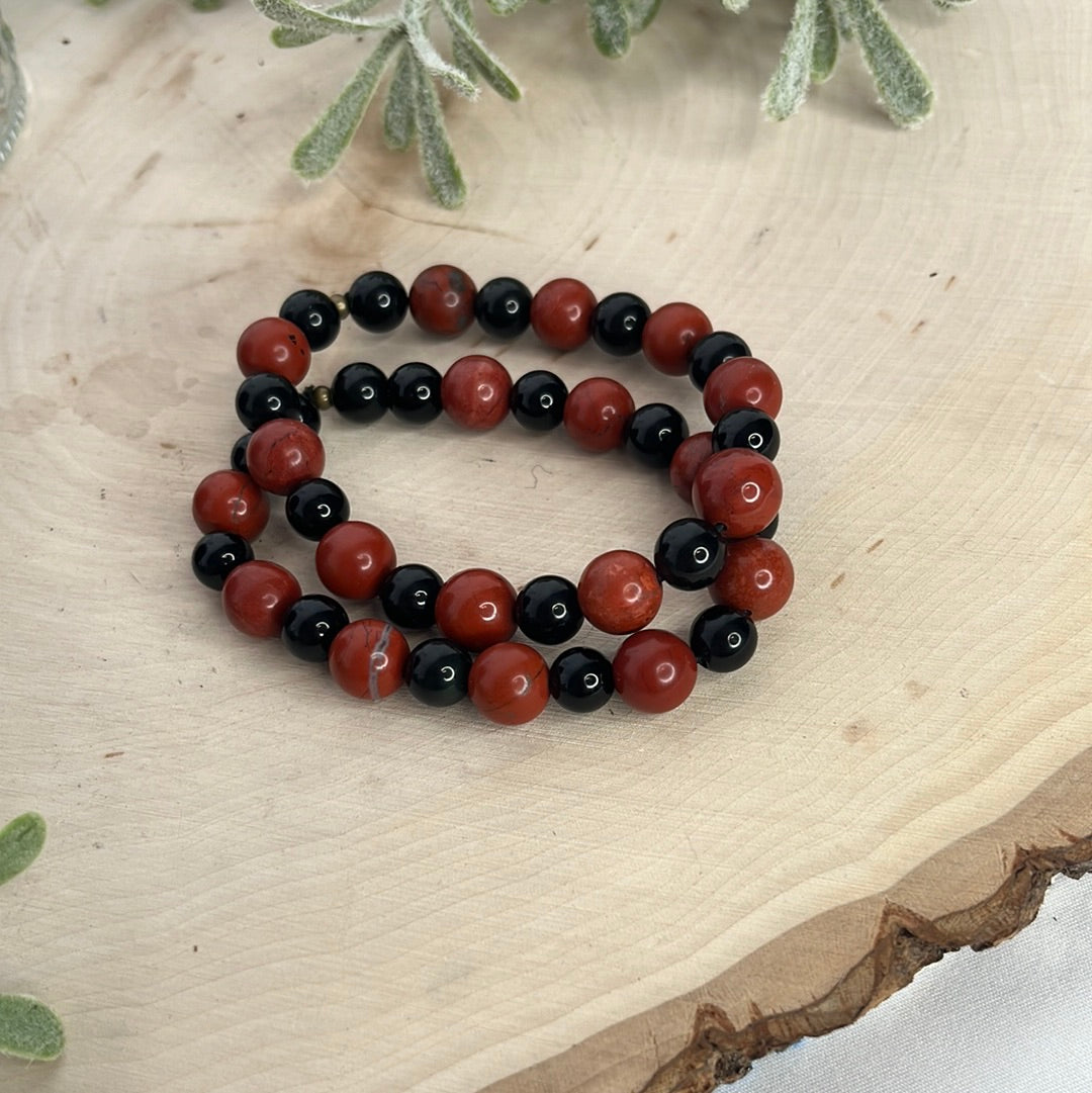 Red Jasper and Jet Round Bracelet