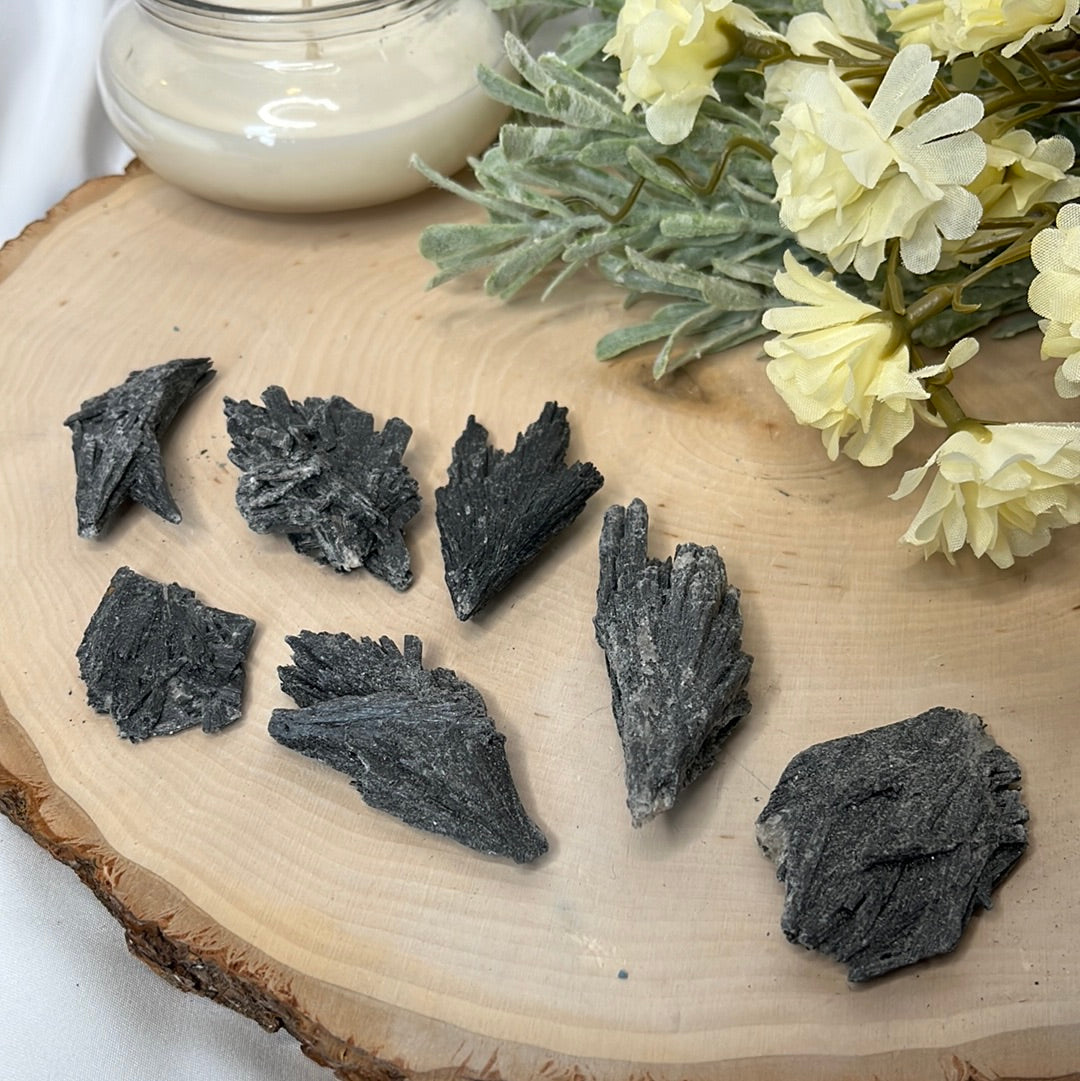 Black Kyanite Blades