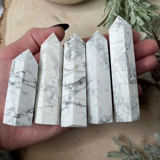 Howlite Tower Point